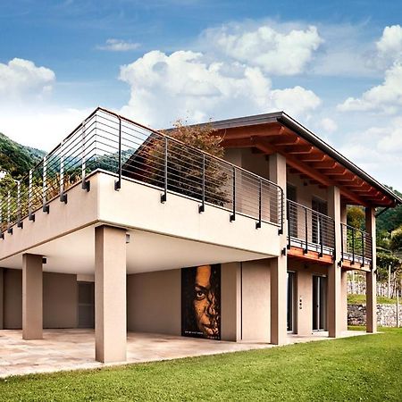 Residence Caffe Maya Maslianico Екстер'єр фото
