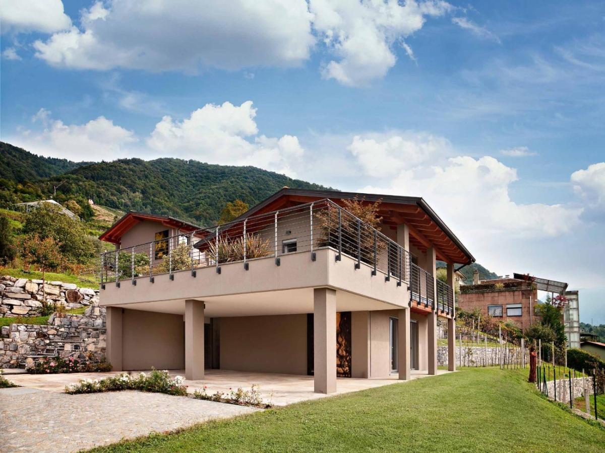 Residence Caffe Maya Maslianico Екстер'єр фото